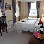 Hotel The Address