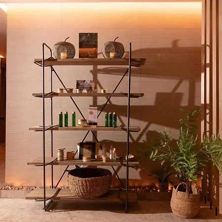 Szálloda The Address